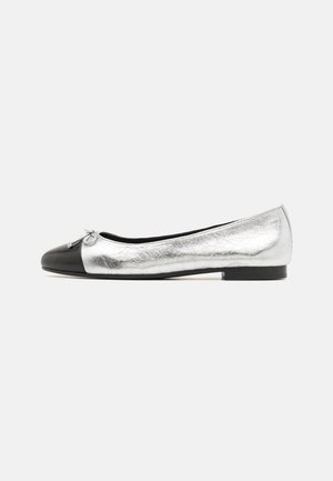 CAP TOE  - Ballerina's - silver/perfect black