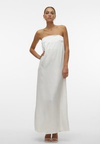 Vero Moda VMSARAH FLOWY DRESS BRIDE - Kokteilinė suknelė / vakarėlių suknelė - blanc de blanc