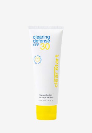 CLEARING DEFENSE SPF30 - Face cream - -