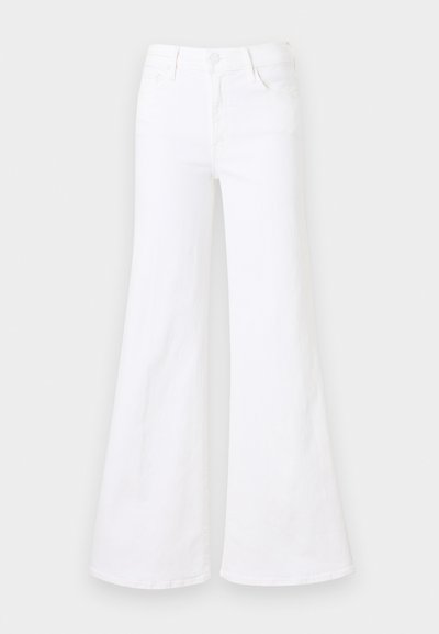 White flared jeans made of denim, featuring a high waist, five-pocket design, and a button closure at the front. Smooth texture.