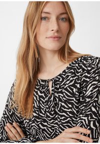 comma casual identity Bluse - schwarz