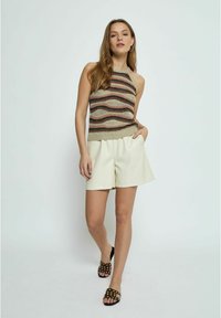 Thumbnail Image 2