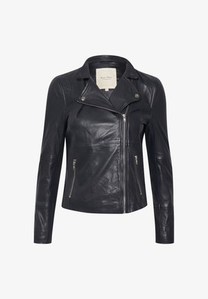Veste de moto en cuir noir avec une coupe ajustée, fermeture éclair asymétrique sur le devant et poches zippées. Texture lisse et col classique.
