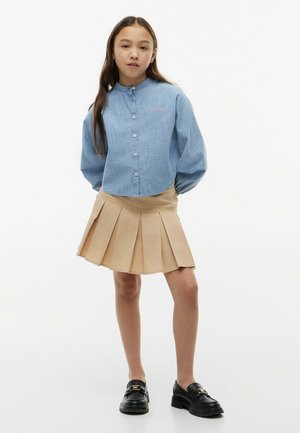 Tommy Hilfiger, TOMMY HILFIGER RELAXED FIT LOGO EMBROIDERY CHAMBRAY SHIRT - Chemisier - denim color 01