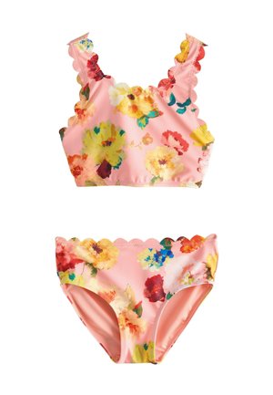 Két részes rózsaszín virágmintás bikini sima anyagból, amelynek szélén fodros díszítés található a topnál és az alsón. Színes virágminták borítják.