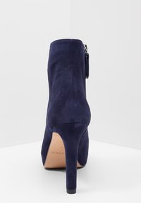 Pura Lopez Botines de tacón - dark blue