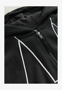 Odabrano, black/animal