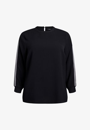 Černé tričko s dlouhým rukávem a kulatým výstřihem, se třemi bílými pruhy po celé délce každého rukávu a malým zapínáním na knoflíky na zádech.