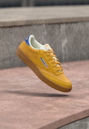 CLUB C 85 UNISEX - Sportcipő - grit gold-coloured/optimum blue
