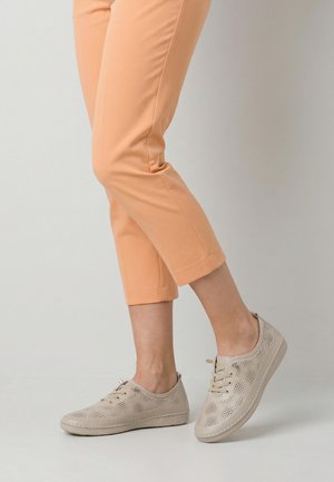 Volnočasové šněrovací boty - beige