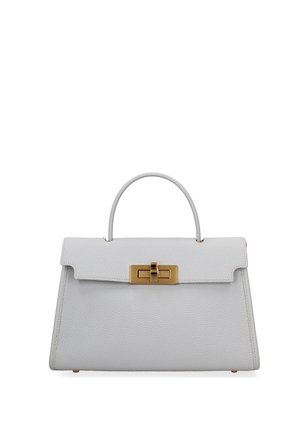 Elegante weiße Lederhandtasche mit Henkel oben und goldfarbenem rechteckigem Drehverschluss an der vorderen Klappe.