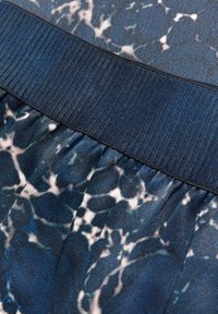 Karen by Simonsen Broek - ronja total eclipse
