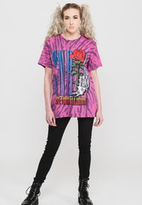 Paradiso Clothing GUNS N ROSES USE YOUR ILLUSION TIE DYE GRAPHIC PRINT UNISEX T S - Print T-shirt - purple