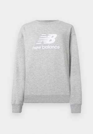 Grauer Sweatshirt aus Baumwollmischung, mit rundem Halsausschnitt, gerippten Bündchen und einem weißen "New Balance"-Logo auf der Vorderseite.
