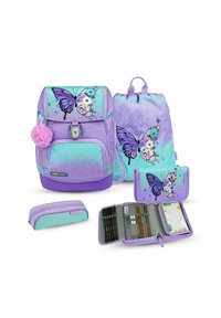Rucksack- und Zubehörset mit einem Farbverlauf von Lila und Teal, Schmetterlingsmotiven und Pom-Poms. Enthält ein Federmäppchen und einen Organizer.