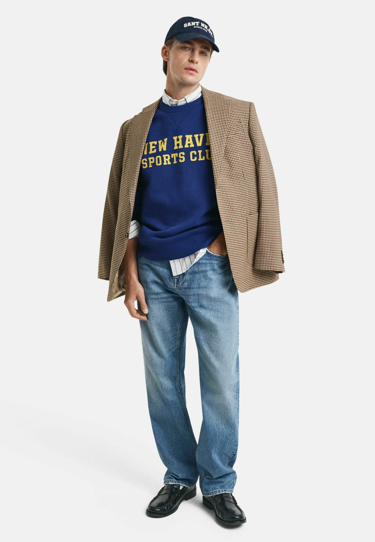 GRAPHIC CREW NECK