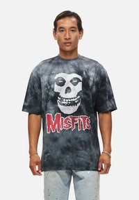 Re:Covered MISFITS SKULL - Triko s potiskem - black tie dye