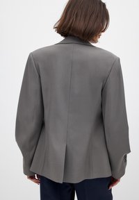 NA-KD Bleizeris - grey
