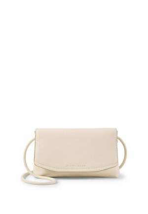 Beżowa prostokątna torba na ramię z klapą i cienkim paskiem, prezentująca minimalistyczny design i subtelne detale przeszycia.