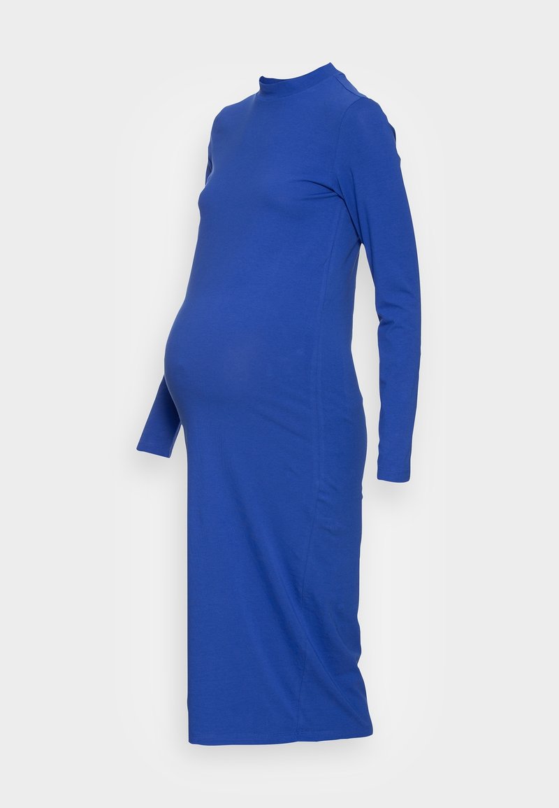 Niebieska sukienka ciążowa z długim rękawem i wysokim dekoltem, wykonana z miękkiego, elastycznego materiału, dopasowana w górnej części i luźna do kolan.