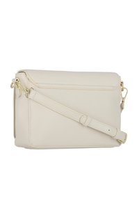 Borsa a tracolla in pelle beige con tracolla regolabile, hardware color oro e un design minimalista che presenta una tasca frontale e una texture liscia.