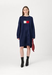 Tommy Jeans FLAG MELANGE DRESS - Jumper dress - dark night navy melange