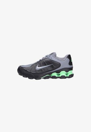 Nike Sportswear, NIKE SPORTSWEAR HERREN SNEAKER REAX 8 NSW - Trainers - schwarz