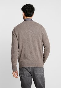 GANT Sweter