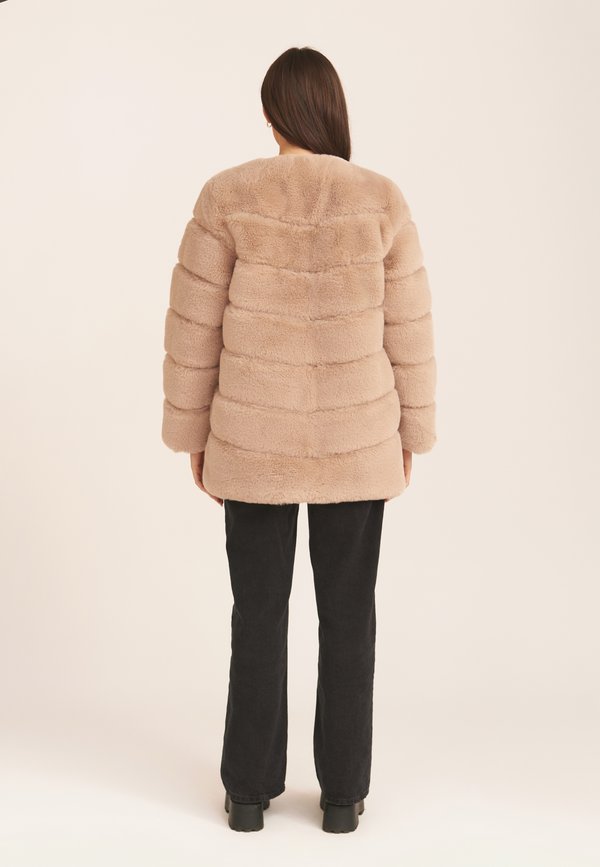 MINK DIAGONAL CUT FAUX FUR LONG SLEEVE JACKET - Winter jacket2