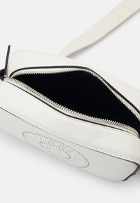 KARL LAGERFELD - Torba na ramię