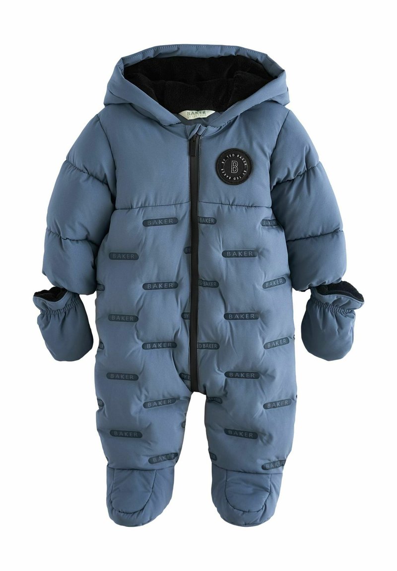 Mėlynas vaikų snowsuit'as su paminkštinimu ir gobtuvu, su užtrauktuku priekyje, elastingais rankogaliais ir "BAKER" logotipu. Saldus tekstūros su siūtu raštu.
