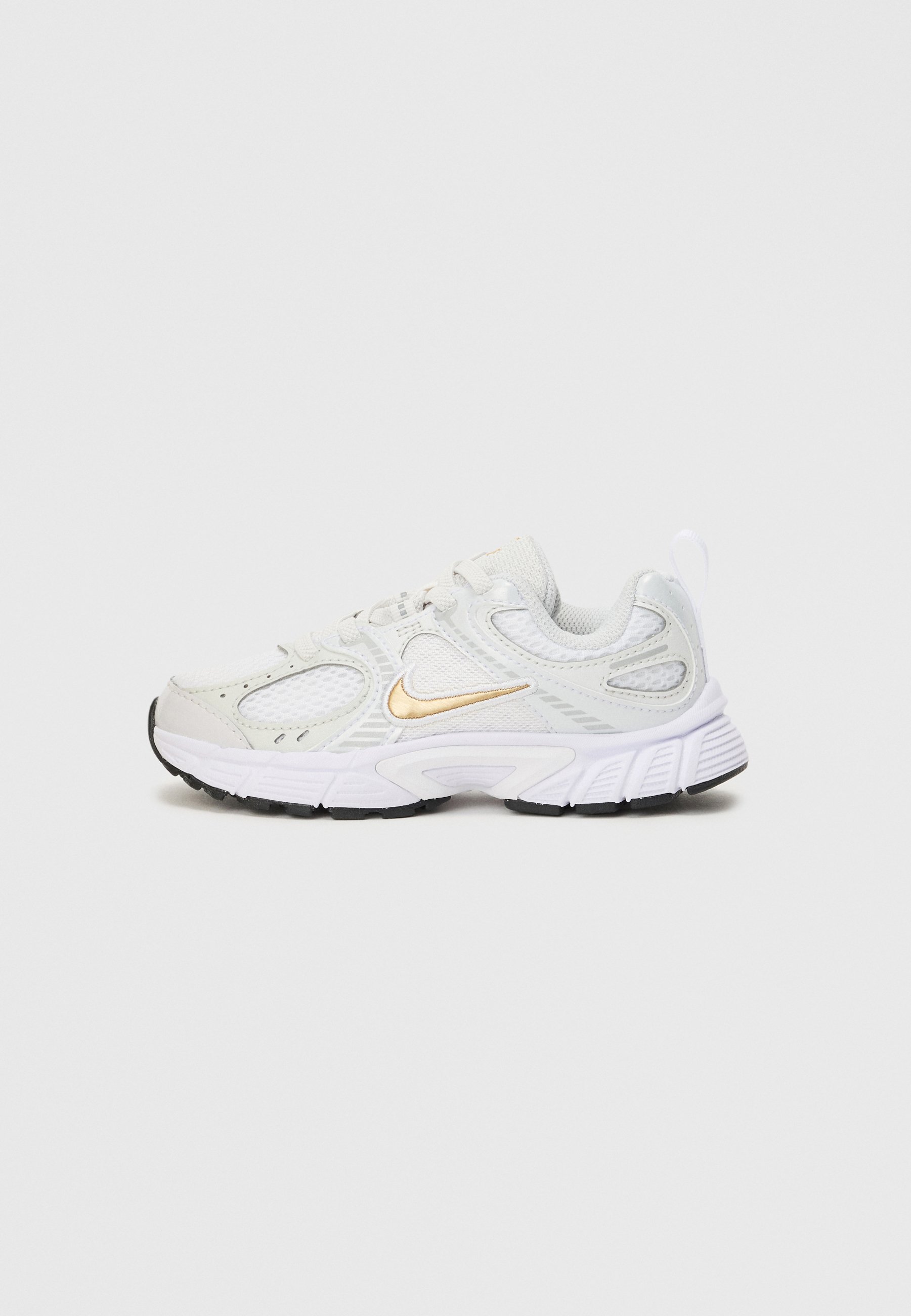 nike tekno white and pink