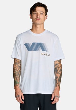 - T-shirt z nadrukiem