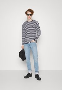 Tommy Hilfiger SLIM FIT - Hosszú ujjú felső - desert sky/white
