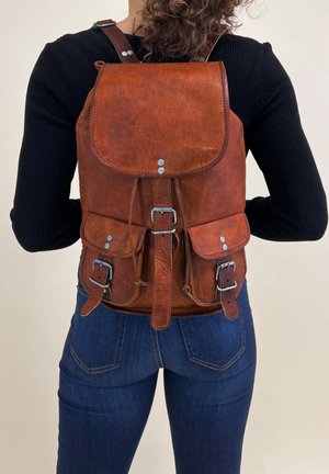 Gusti Leder GARY 13" - Rygsække - brown