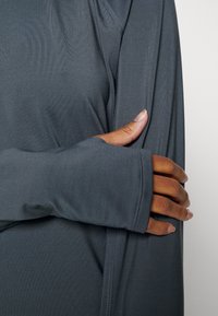 Björn Borg MIDLAYER - Camisola de manga comprida - stormy weather
