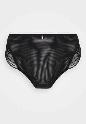 Sorte gennemsigtige trusser med et horisontalt stribemønster, blondeudsmykning på siderne, bølgede kanter og en lille dekorativ dråpecharms i midten foran.