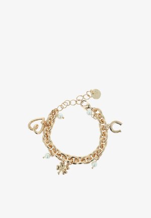 Goldfarbener Kettenarmband mit Herz- und Hufeisenanhängern, kleinen Perlakzenten und einem Verschluss mit einem Logoschild.