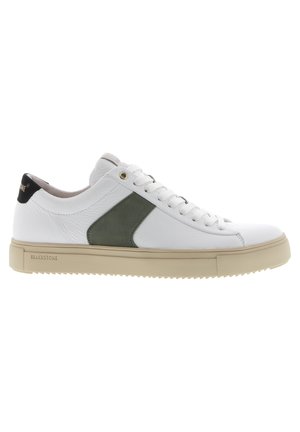 Sneakers - white