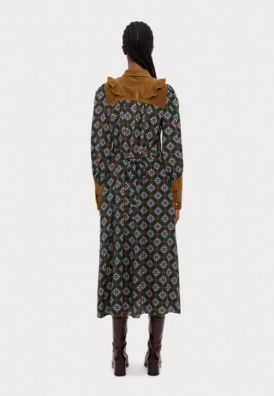 WEEKEND MaxMara LUCY HALE PIANOSA - Maxi šaty - cammello