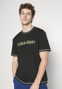 Calvin Klein Underwear T-SHIRT FUTURE SHIFT LW - Pyjamasoverdel - black