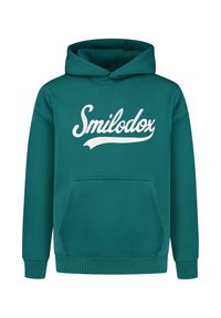 Sudadera color aqua con un bolsillo canguro, puños y dobladillo acanalados, que presenta el logotipo en script blanco "Smilodox" en el pecho. Material suave de mezcla de algodón.