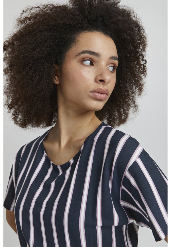 IHLisa - Jersey dress - total eclipse stripe3