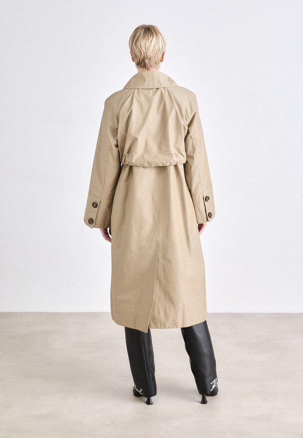 BEATRIX SHOWERPROOF  - Trenchcoat3