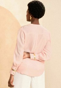 Love & Roses SEQUIN V NECK- REGULARFIT - Palaidinė - pink and gold