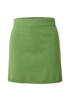 Grüner gestrickter Rock mit einem taillierten Bund, strukturiertem Design und glatter Textur, der einen sauberen Saum ohne zusätzliche Verzierungen aufweist.