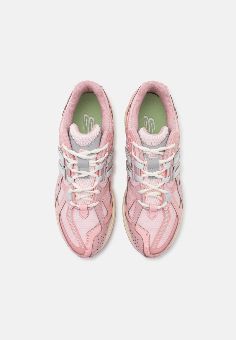 New Balance M1906 UNISEX - Sneaker low - pink - Zalando.de 