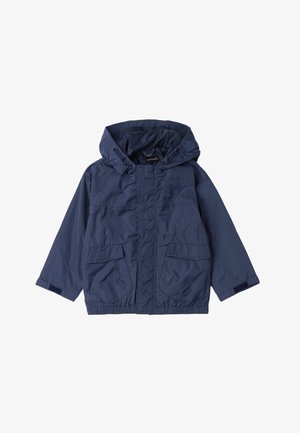 Giacca con cappuccio blu navy con tasche frontali con patta, orlo elastico e chiusure a strappo sui polsi, progettata per il clima freddo.