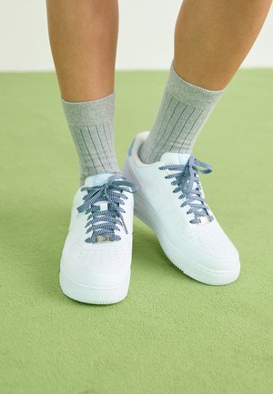 W AIR FORCE 1 '07 - Treniņu apavi - white/armory blue/metallic silver-coloured