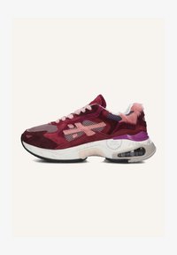 Unselected, burgundy rose